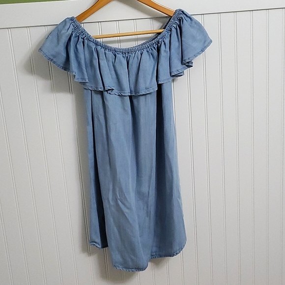 Lulu's Light Blue Chambray Off-the-Shoulder Dress "Standout Style" - Picture 4 of 8